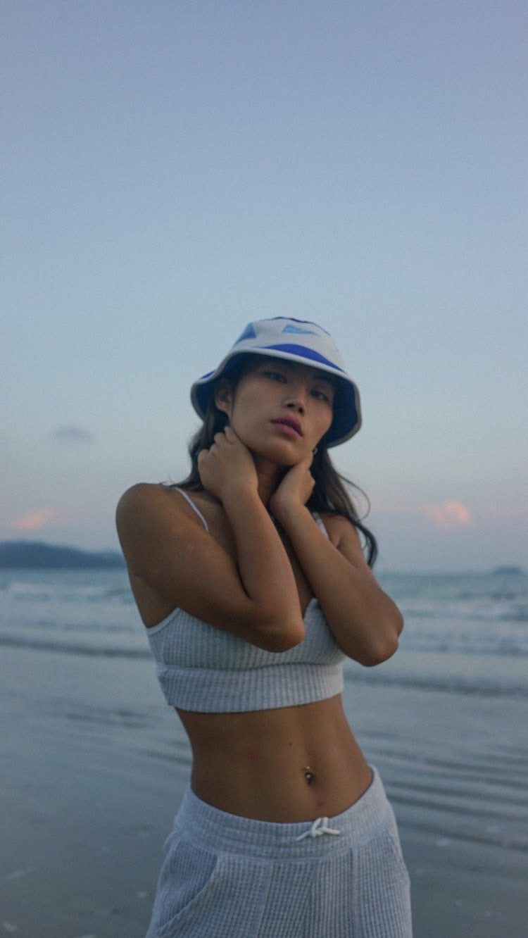 CHILLHANG 拼色小漁夫帽(藍 x 白)