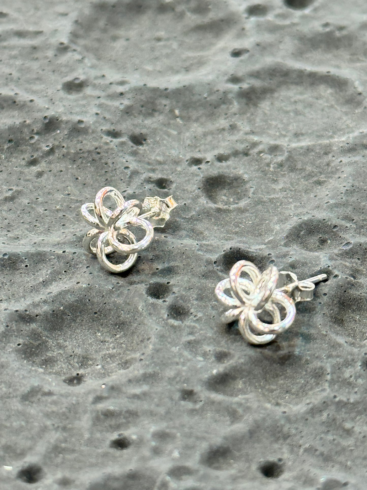 Hugbubble - Mini Telephone Cord Earring