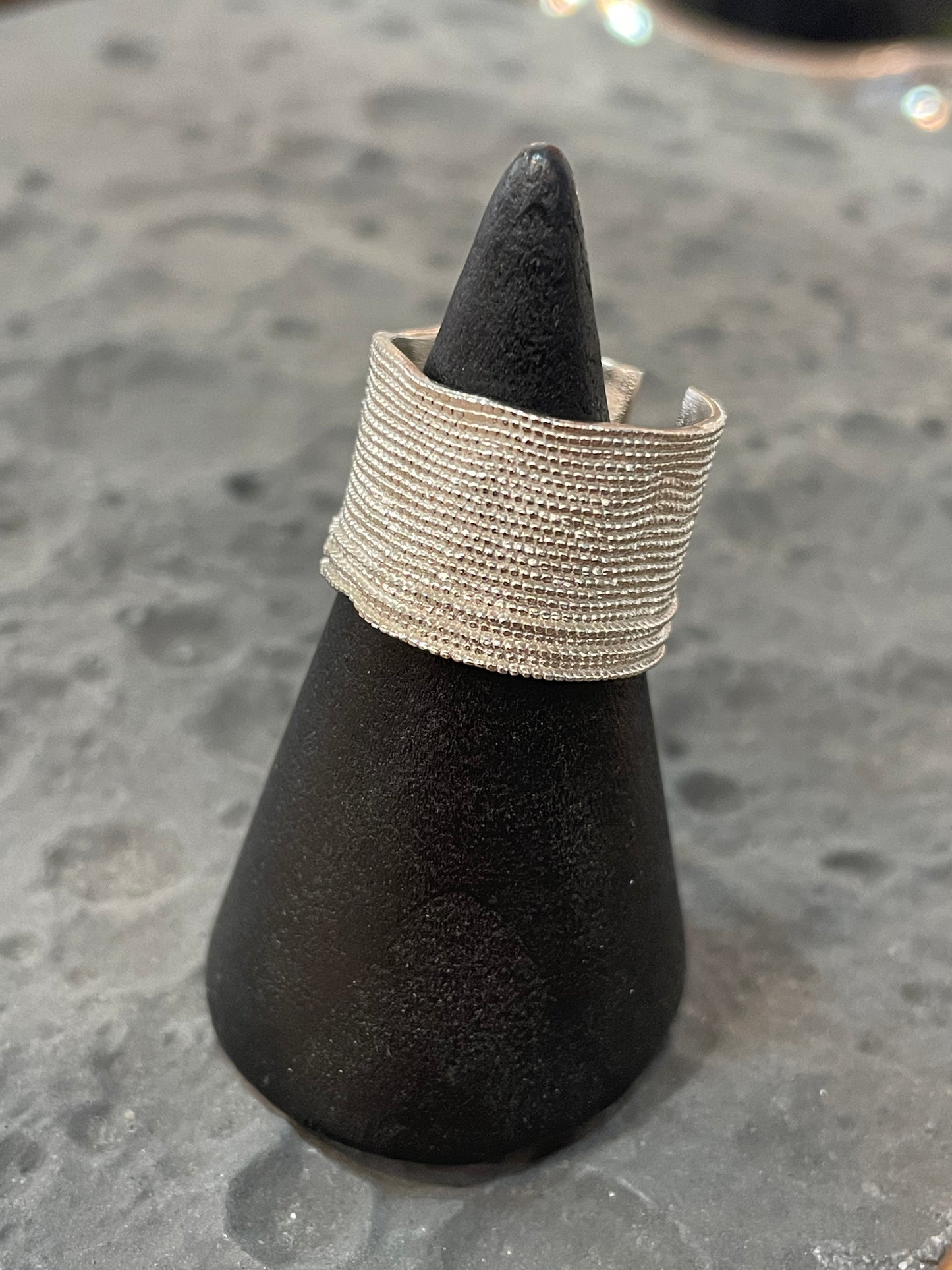 Hugbubble - Silver Dot Ring