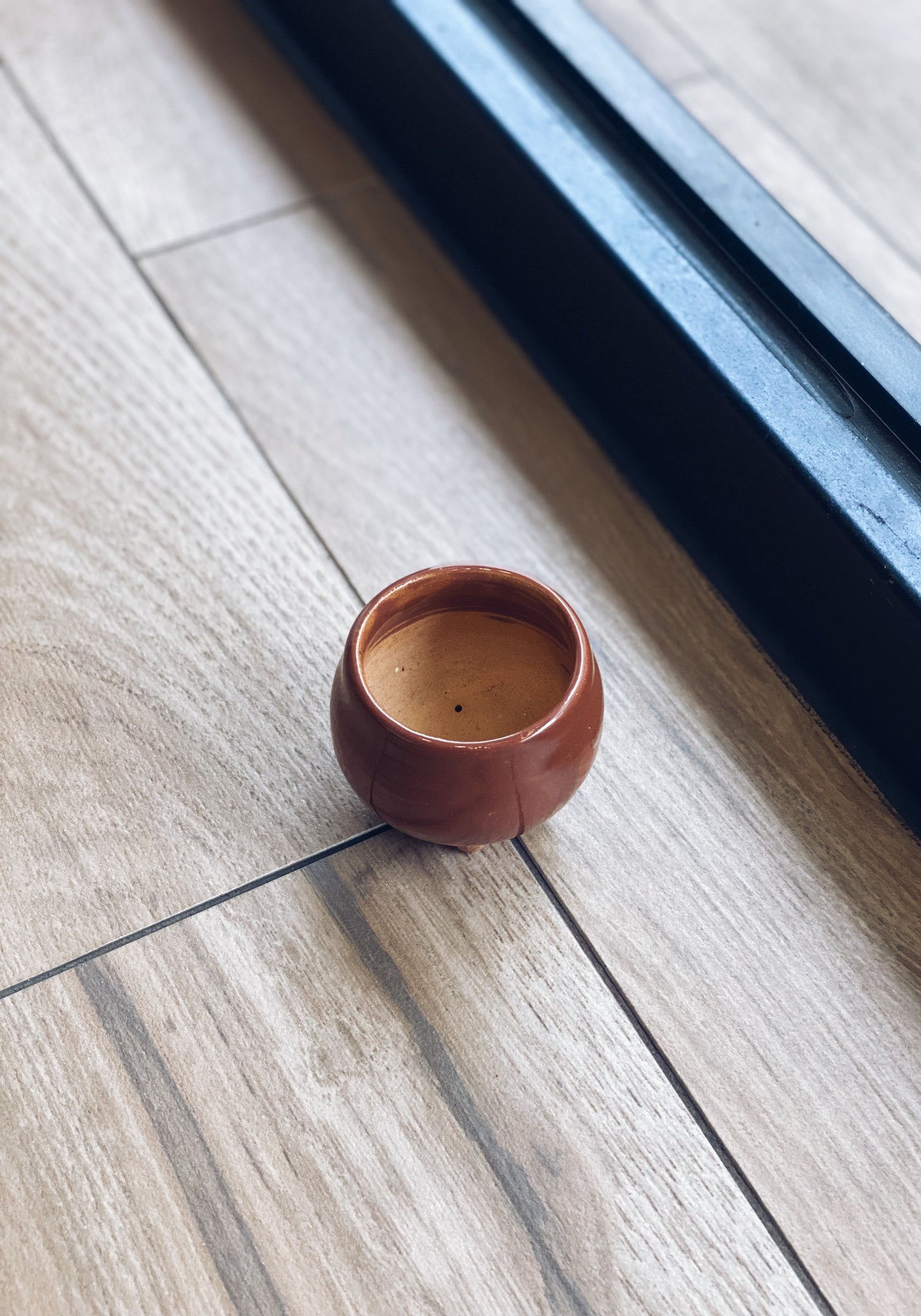 王小夏藝術工作室 - 花器 - 腦有老友 (小)|Zoes Ceramics - Vase - A Buddy of the Computer (Small Size)