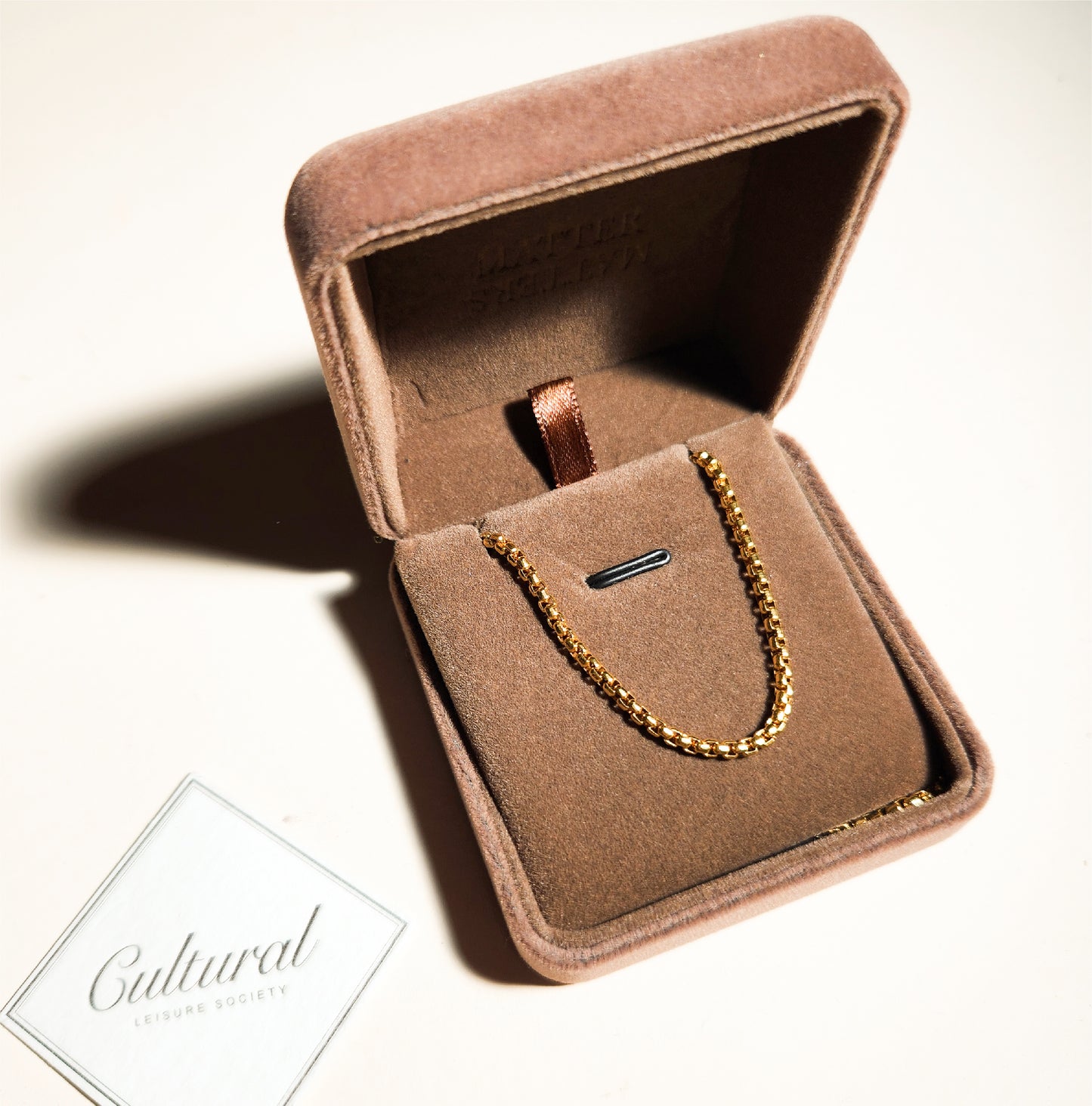 Matter Matters Handsome Necklace • Gold