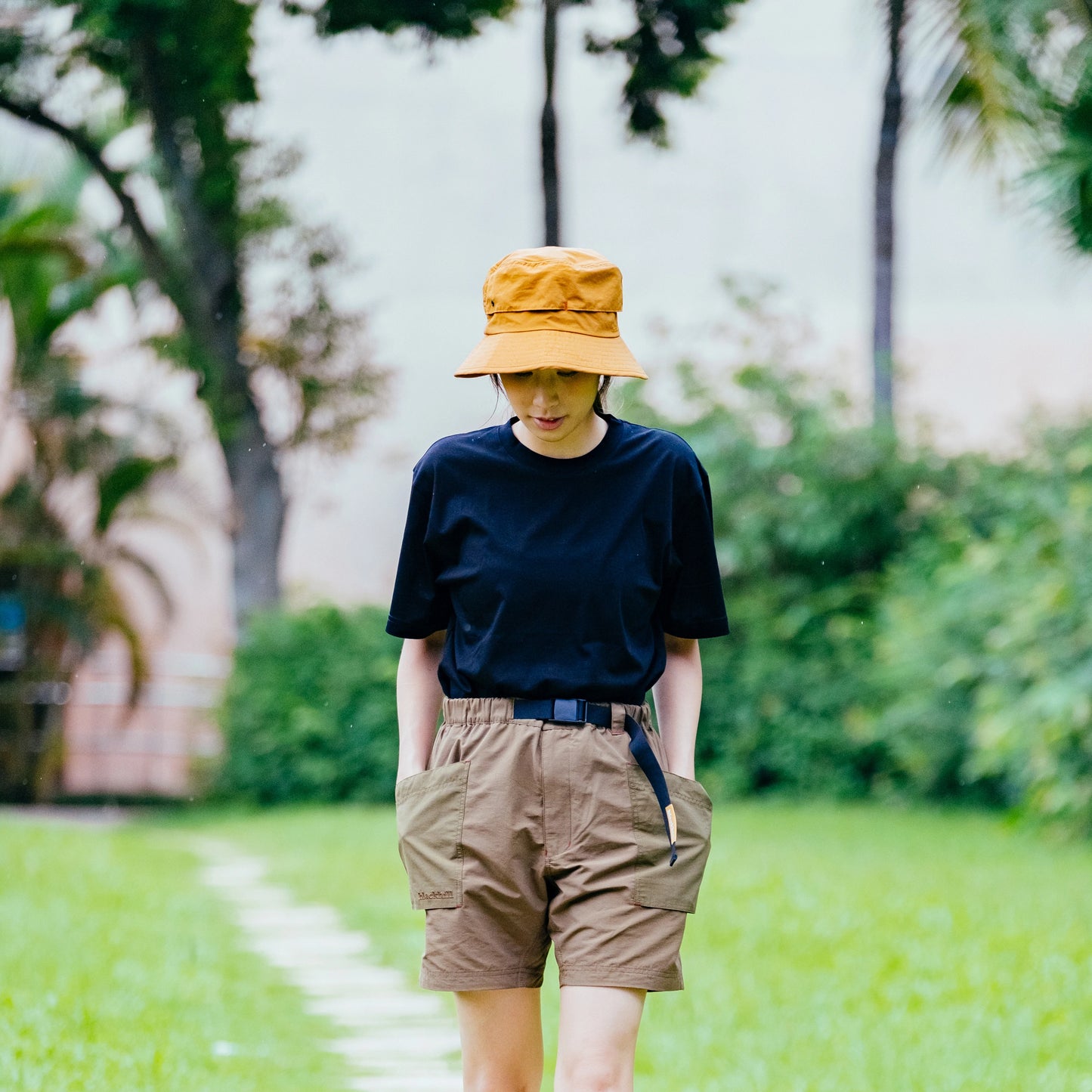 Blackhill Low Pockets Tee (Black)