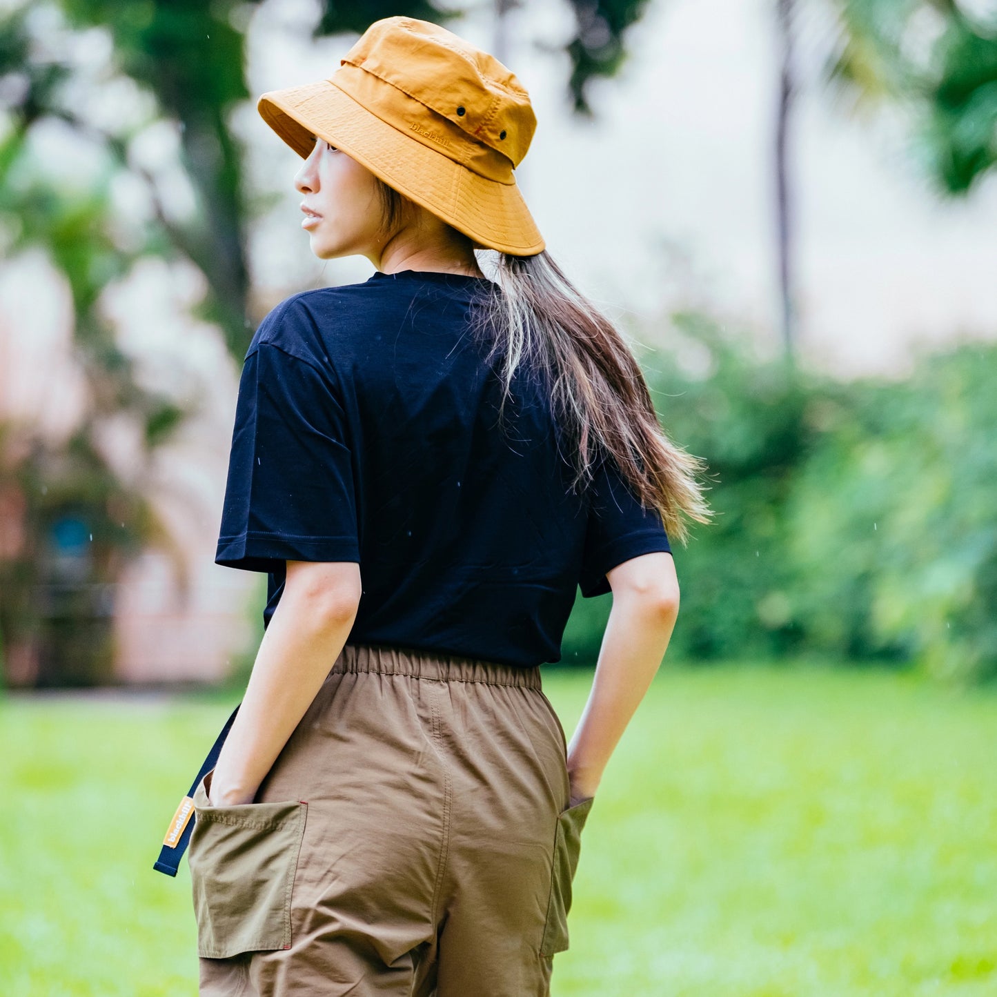 Blackhill Low Pockets Tee (Black)