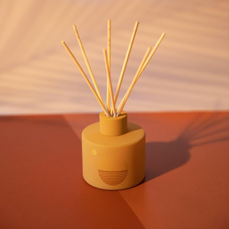 P.F Candle Golden Hour– 3.75 fl oz Reed Diffuser