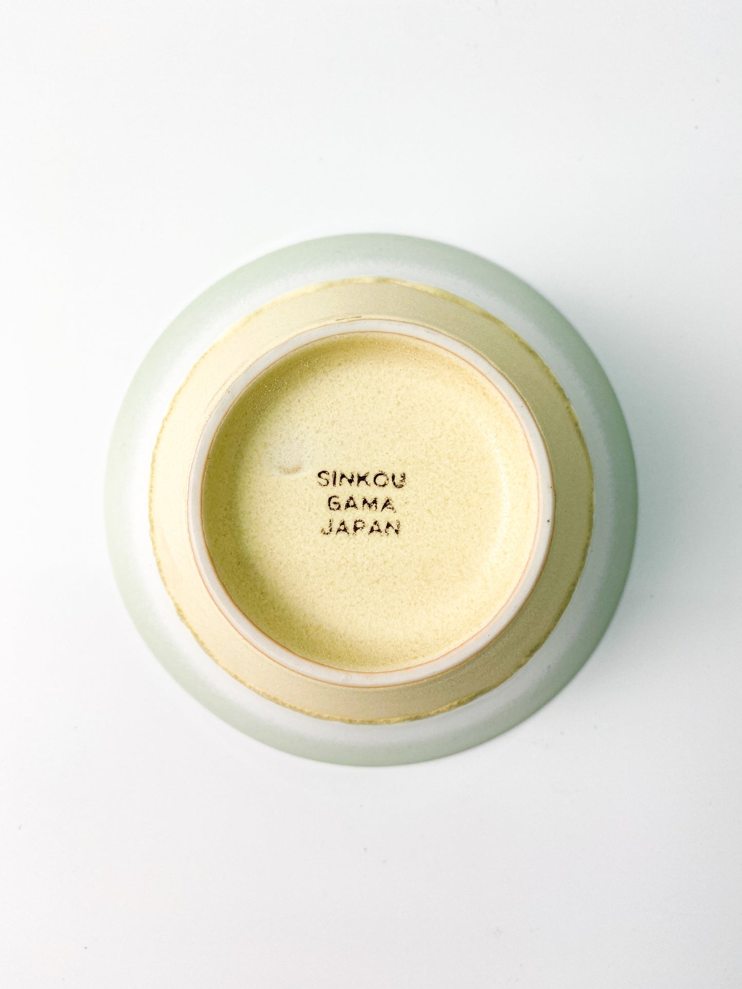 日本製美濃燒 伸光窯粉彩湯碗 (奶油綠色) | Japanese Mino Ware Shinko Kiln Pastel Noodle Bowl (Cream x Green)