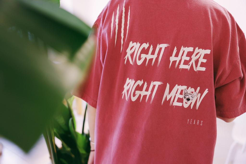 YEARS - "RIGHT HERE RIGHT MEOW" Tee