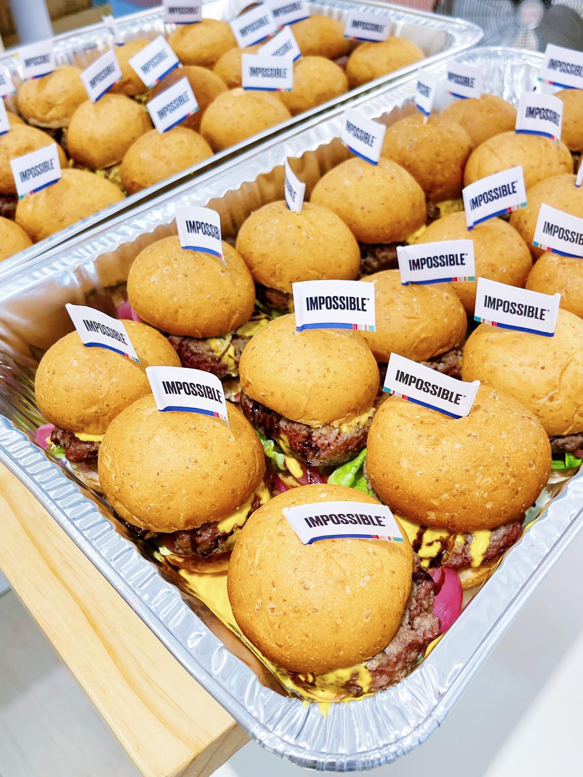 【運費到付 Payment On Delivery】FRIENDS OF YEARS Party Set (荃灣三陂坊)