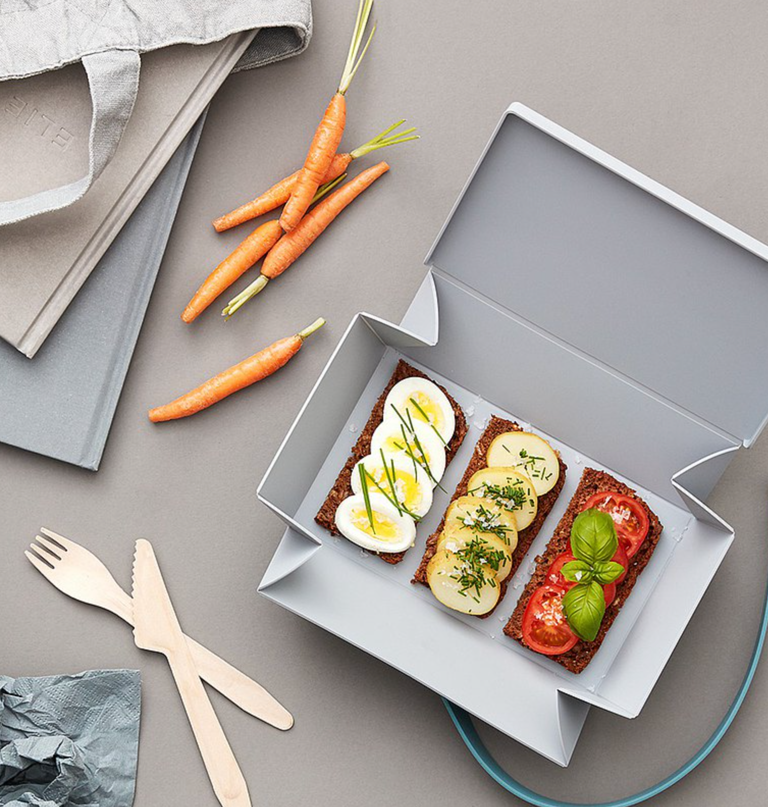 Uhmm Box – YEARS