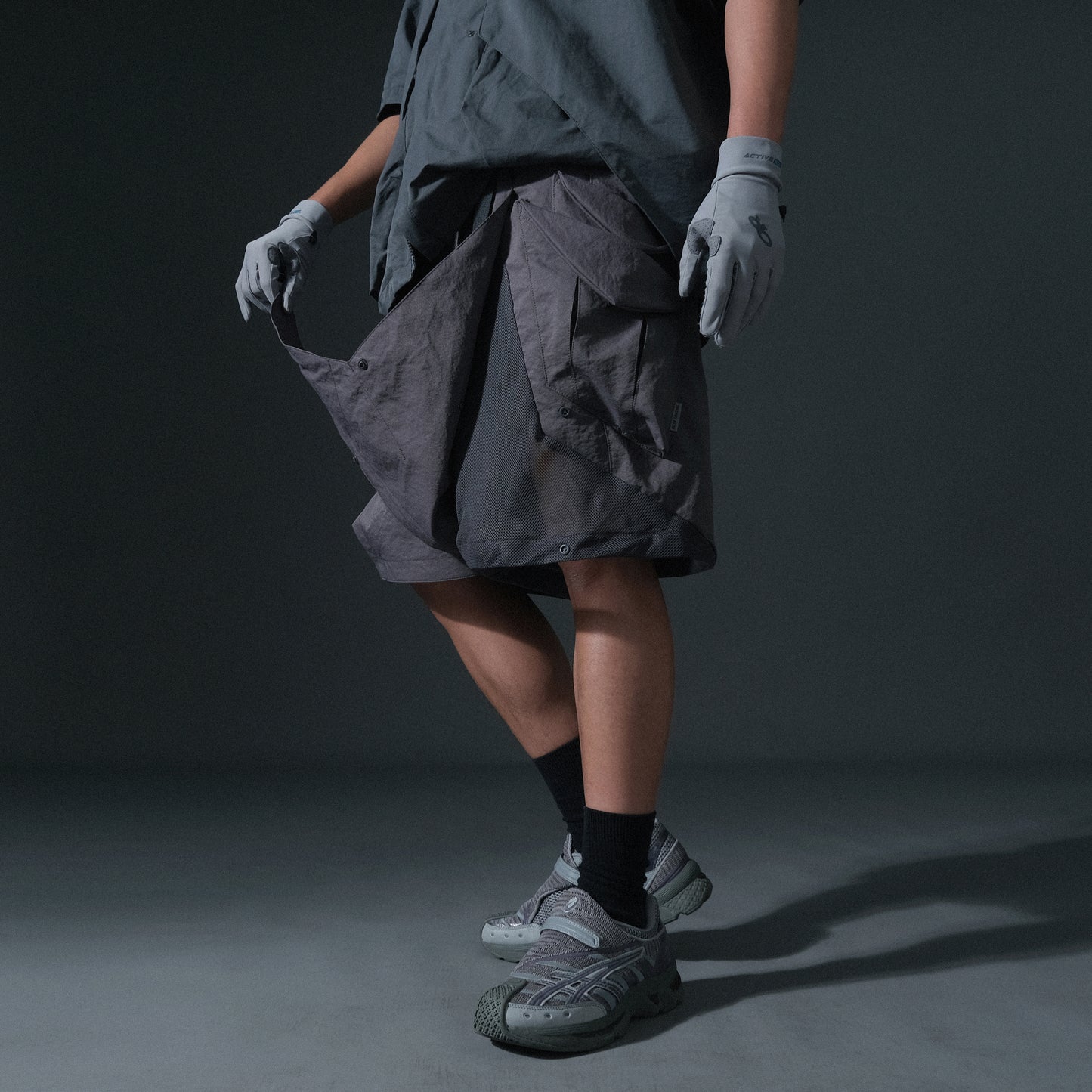 OCTO GAMBOL SS23 / 05 — S23-067 Switchable Breathing Shorts (Grey)
