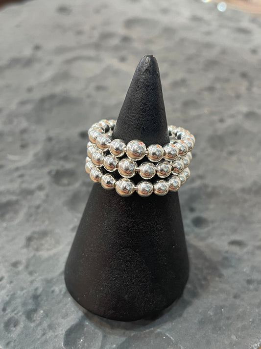 Hugbubble - Third Dot Ring