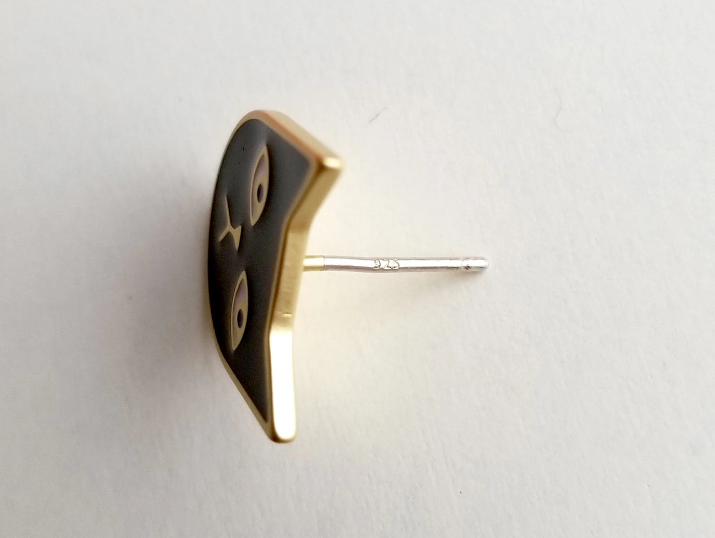 Matter Matters Kitty Mini Tom Earrings • Black