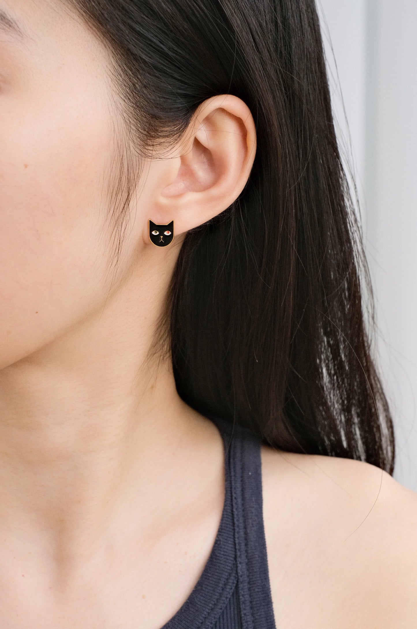Matter Matters Kitty Mini Tom Earrings • Black