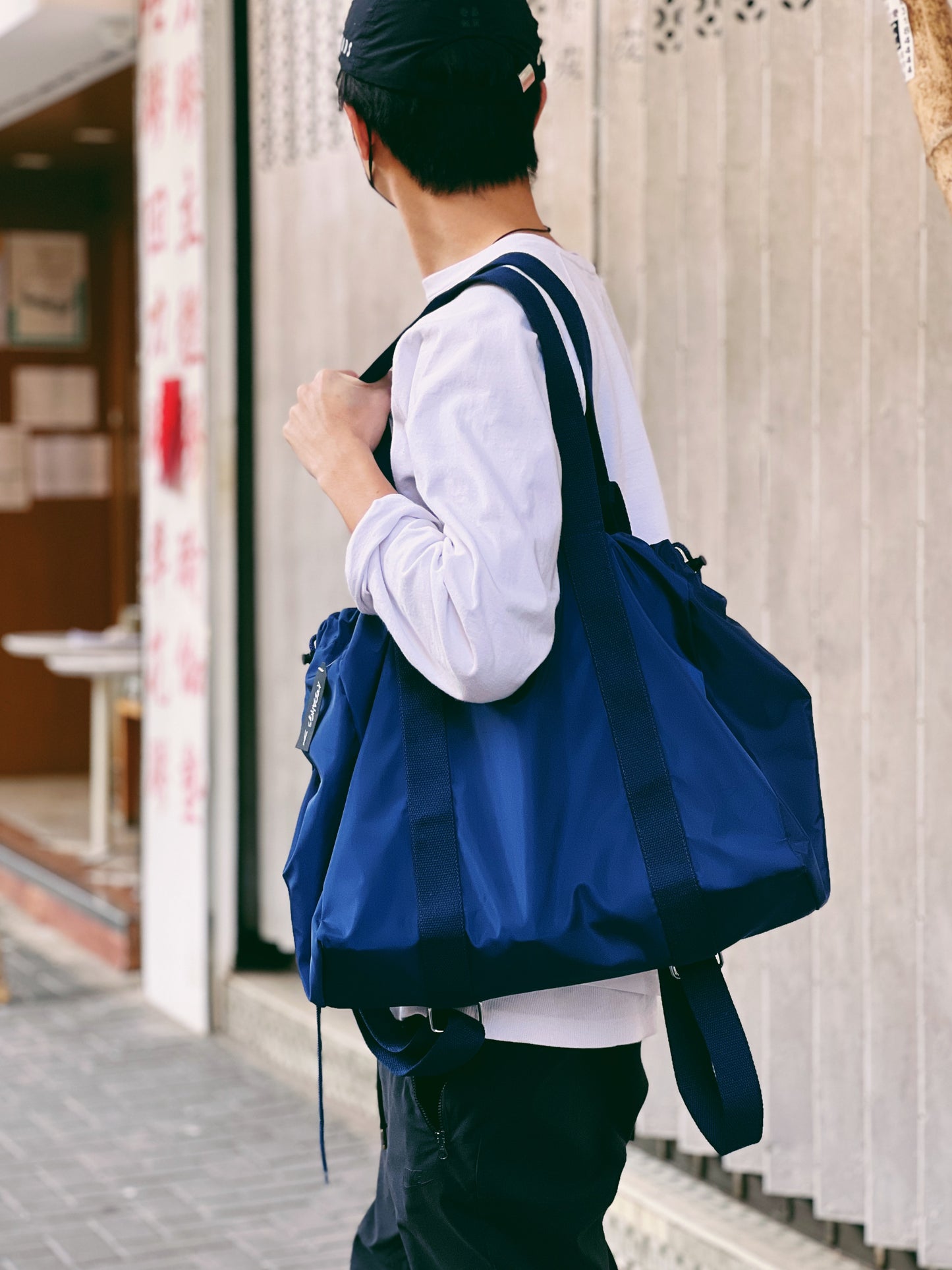 Kodangs Two-way Shoulder Bag/ Backpack (Navy)