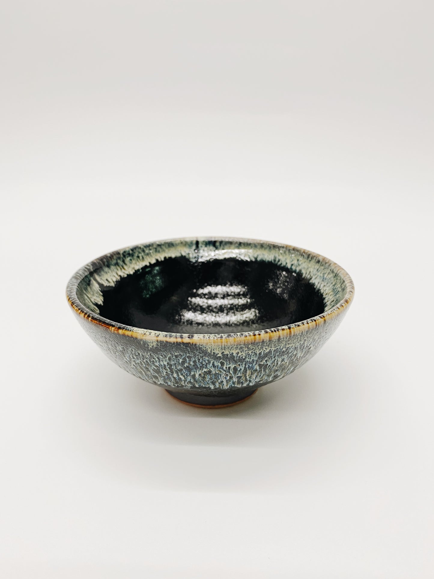 日本製美濃燒 白弦飯碗 | Japanese Mino Ware Yuzu Tenmoku White Strings Rice Bowl (Black)