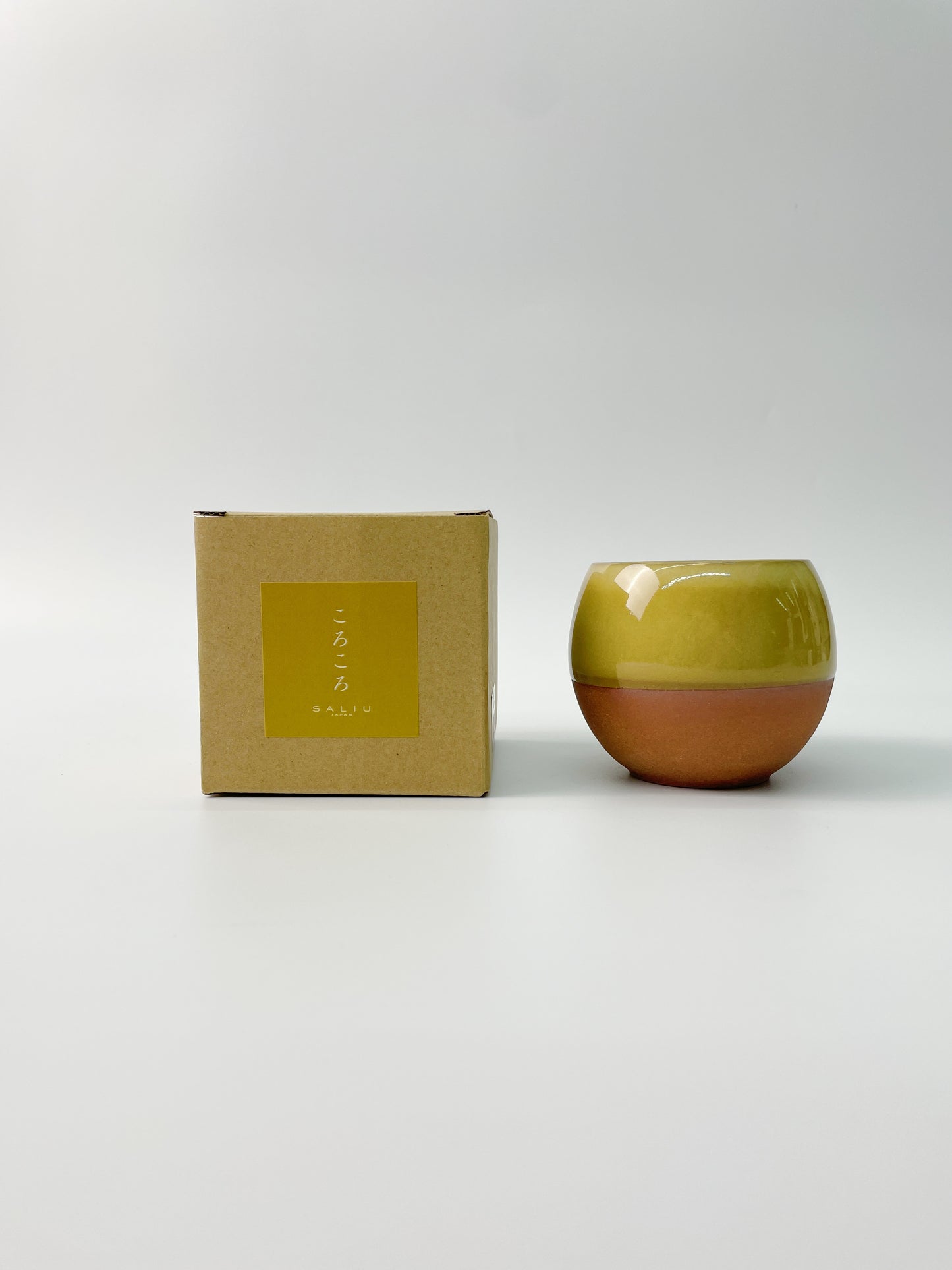 日本製美濃燒 雙色調小茶杯(芥末黃色) | Japanese Mino Ware Two- Tone Colour Tea Cup (Mustard Yellow)