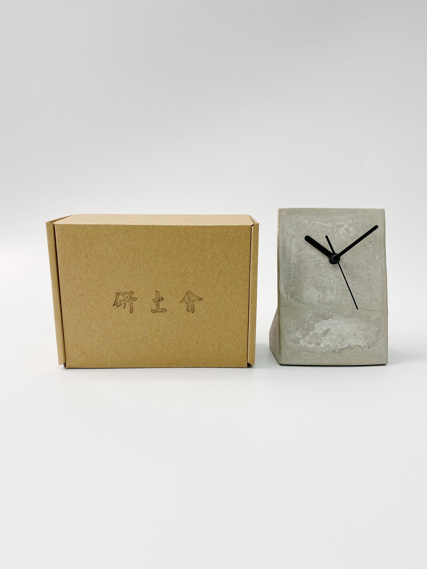 研土會 方型水泥鐘 | Kongcrete Cement Square Clock