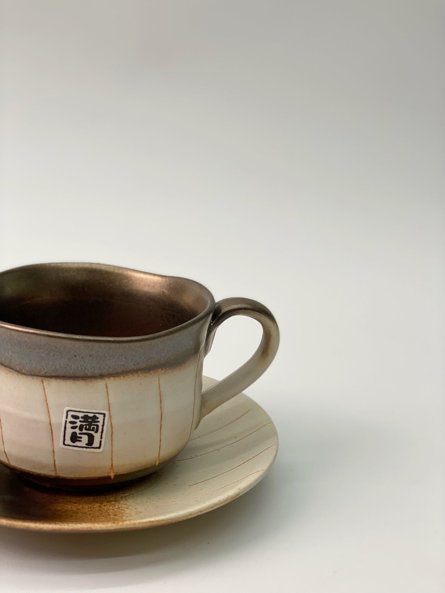 日本製美濃燒 黑金滿月杯碟套裝｜Japanese Mino Ware Black and Gold Full Moon Mug and Plate Set