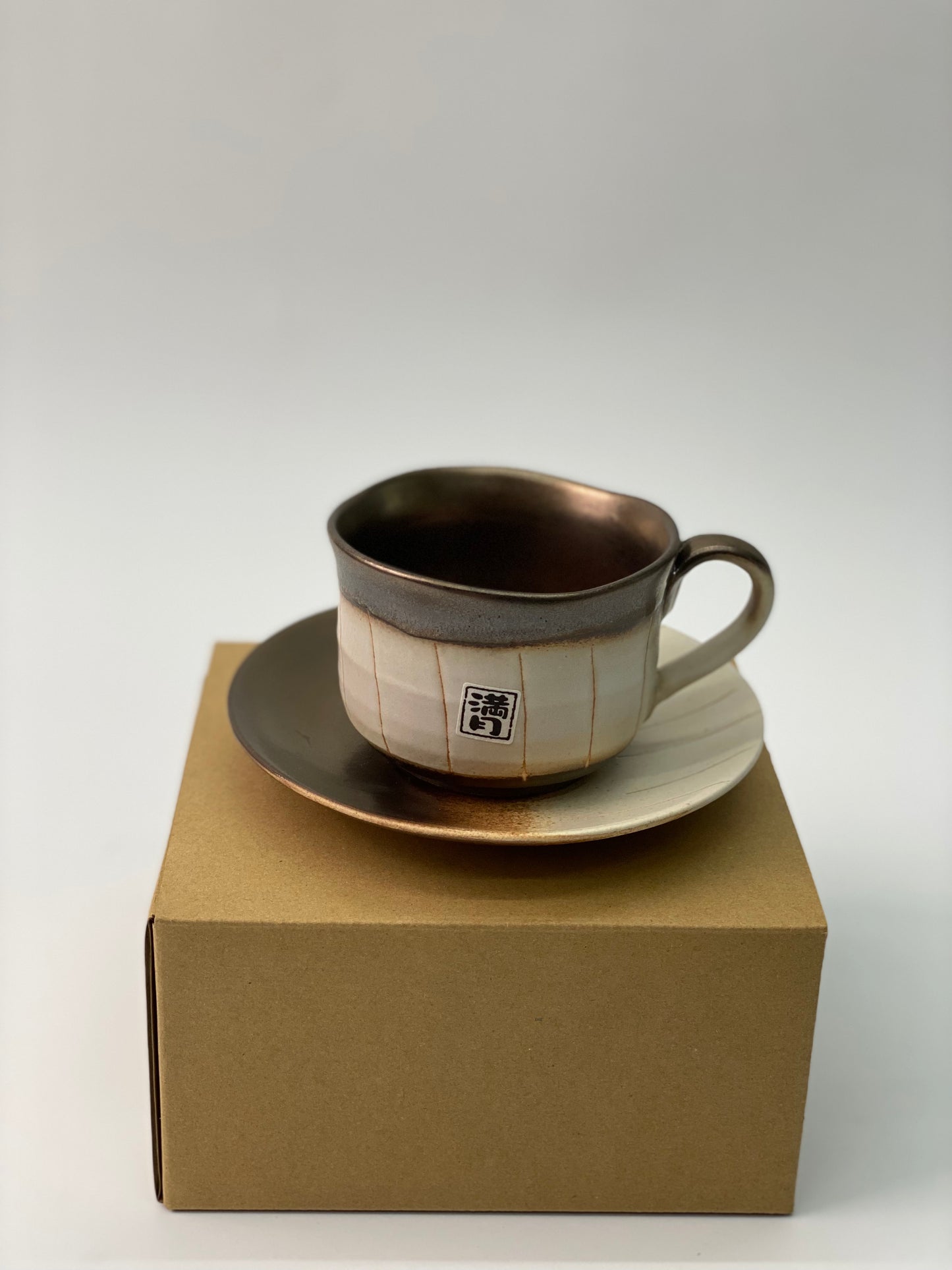 日本製美濃燒 黑金滿月杯碟套裝｜Japanese Mino Ware Black and Gold Full Moon Mug and Plate Set