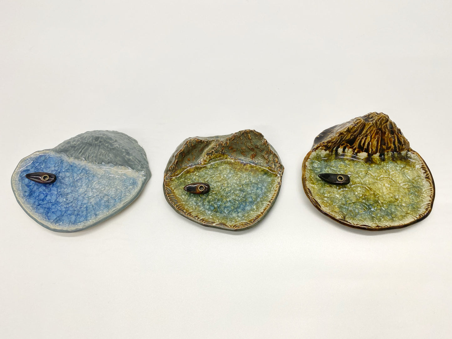 陶作丁 - 陶泥線香碟 ( 山景湖泊 ) | Pottery Ding - Pottery Incense Holder (Mountain Lake)